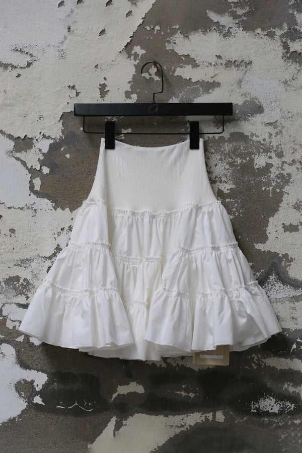 INTO THE EAST 25 Autumn/Winter Layered Short Skirt ITE-E1DGAW070WT21SK-BAI White